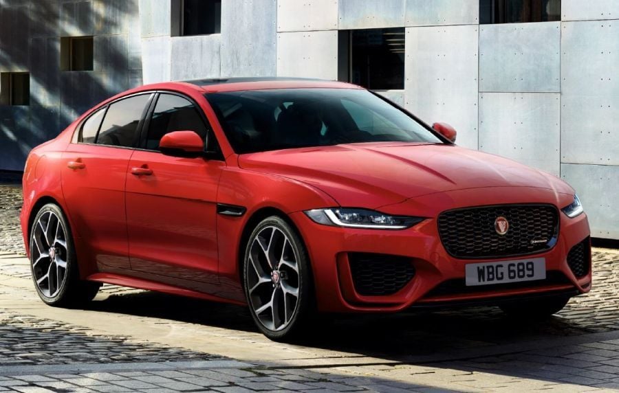 2022 Jaguar XE P300 R-DYNAMIC SE (221kW) Price & Specifications | CarExpert