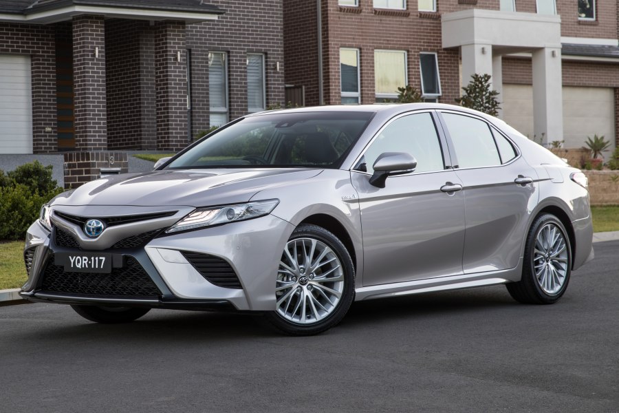 2019 Toyota Camry SL HYBRID Price & Specifications | CarExpert