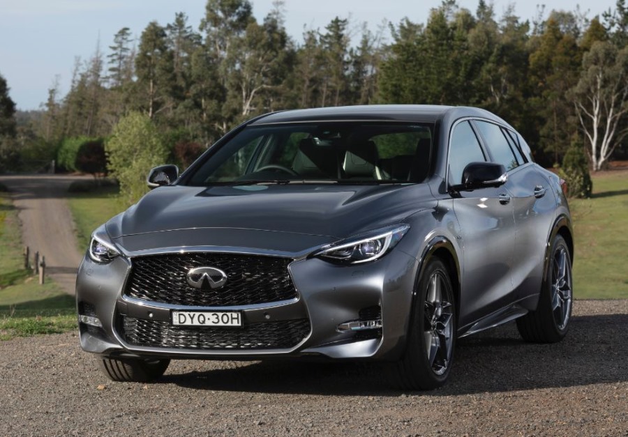 Infiniti q30 2020