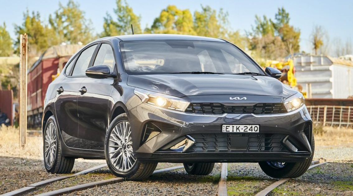 2024 Kia Cerato SPORT Price & Specifications CarExpert