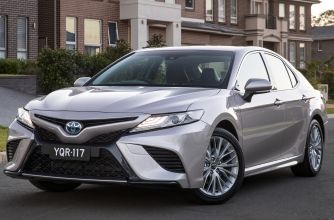 toyota camry hybrid 2018 price