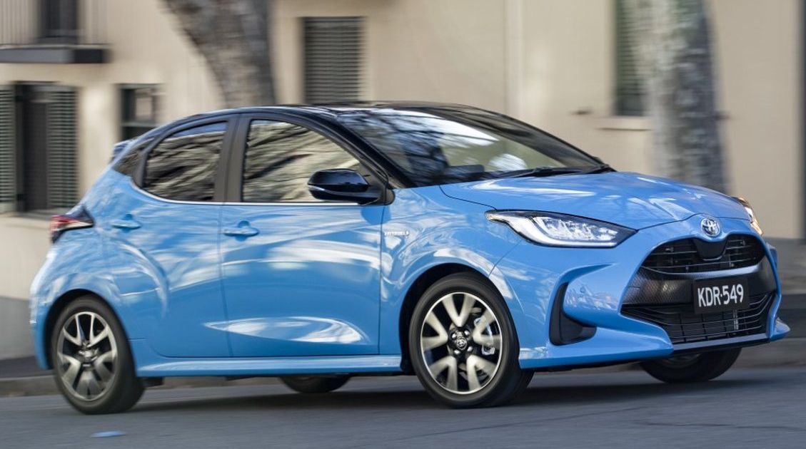 Toyota Yaris ZR HYBRID TWO-TONE Price & Specifications | CarExpert