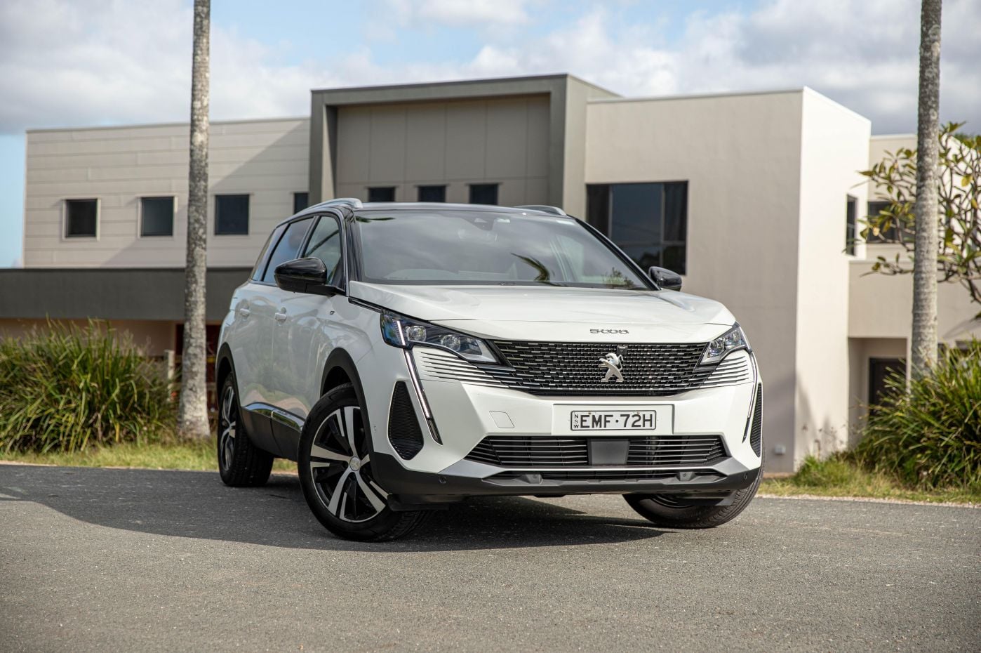 Peugeot 3008 and 5008 recalled
