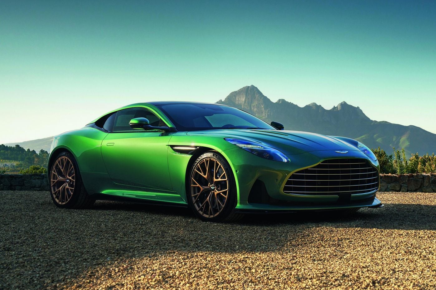Aston Martin DB12: More power, new tech for grand tourer