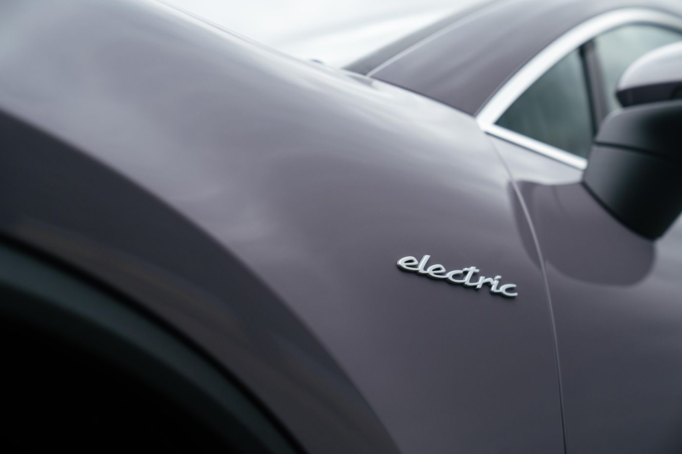 Porsche admits mistake on electric-only strategy – report