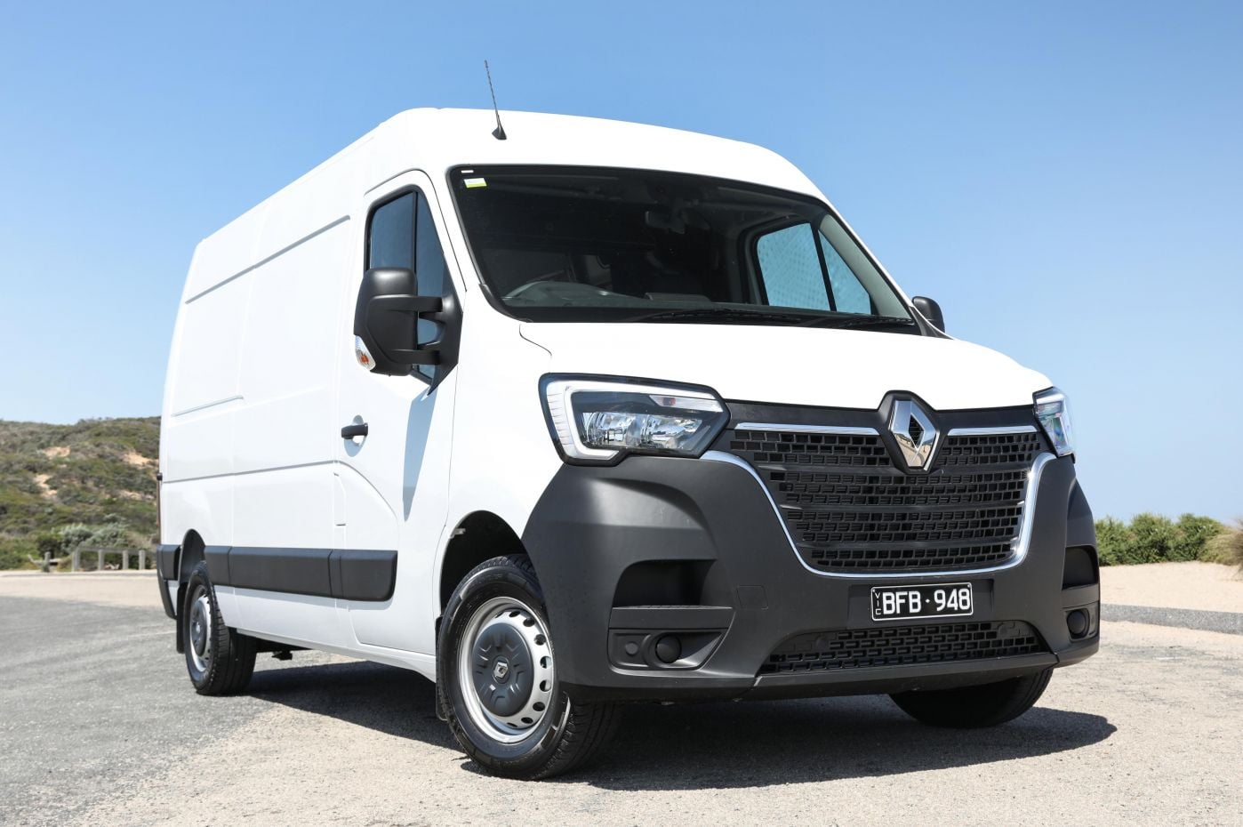 2025 Renault Master price and specs