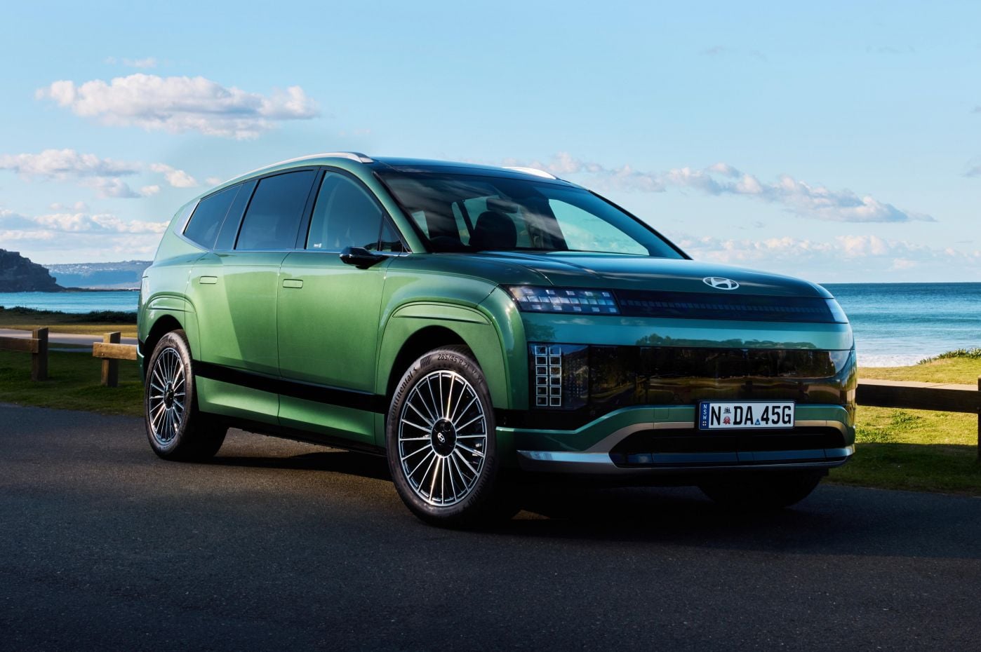 2025 Hyundai Ioniq 9 price and specs