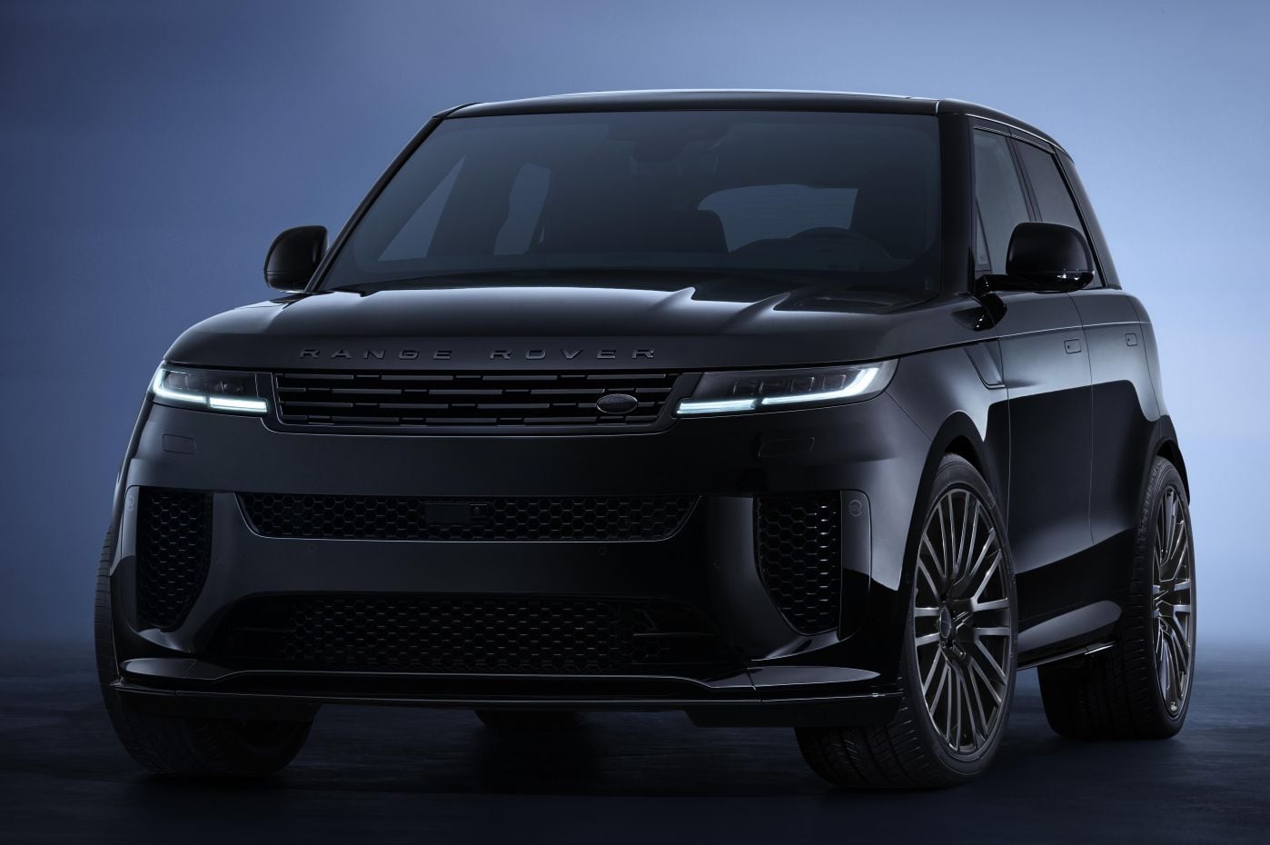 Land Rover Defender, Range Rover, Range Rover Sport get blacked-out flagships