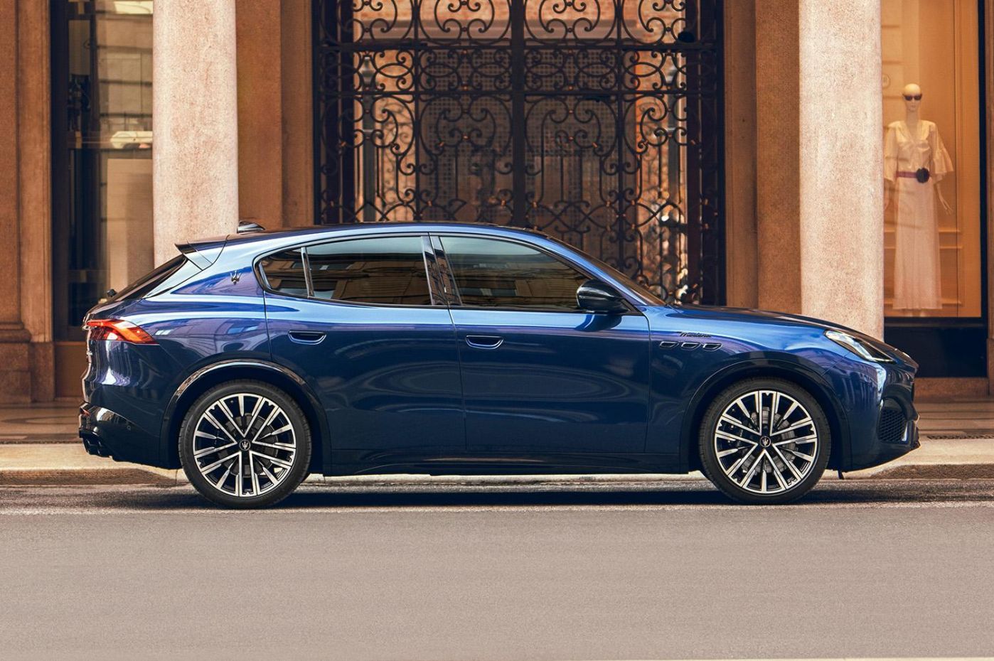 Maserati Grecale: The mid-size luxury SUV that refuses to blend in