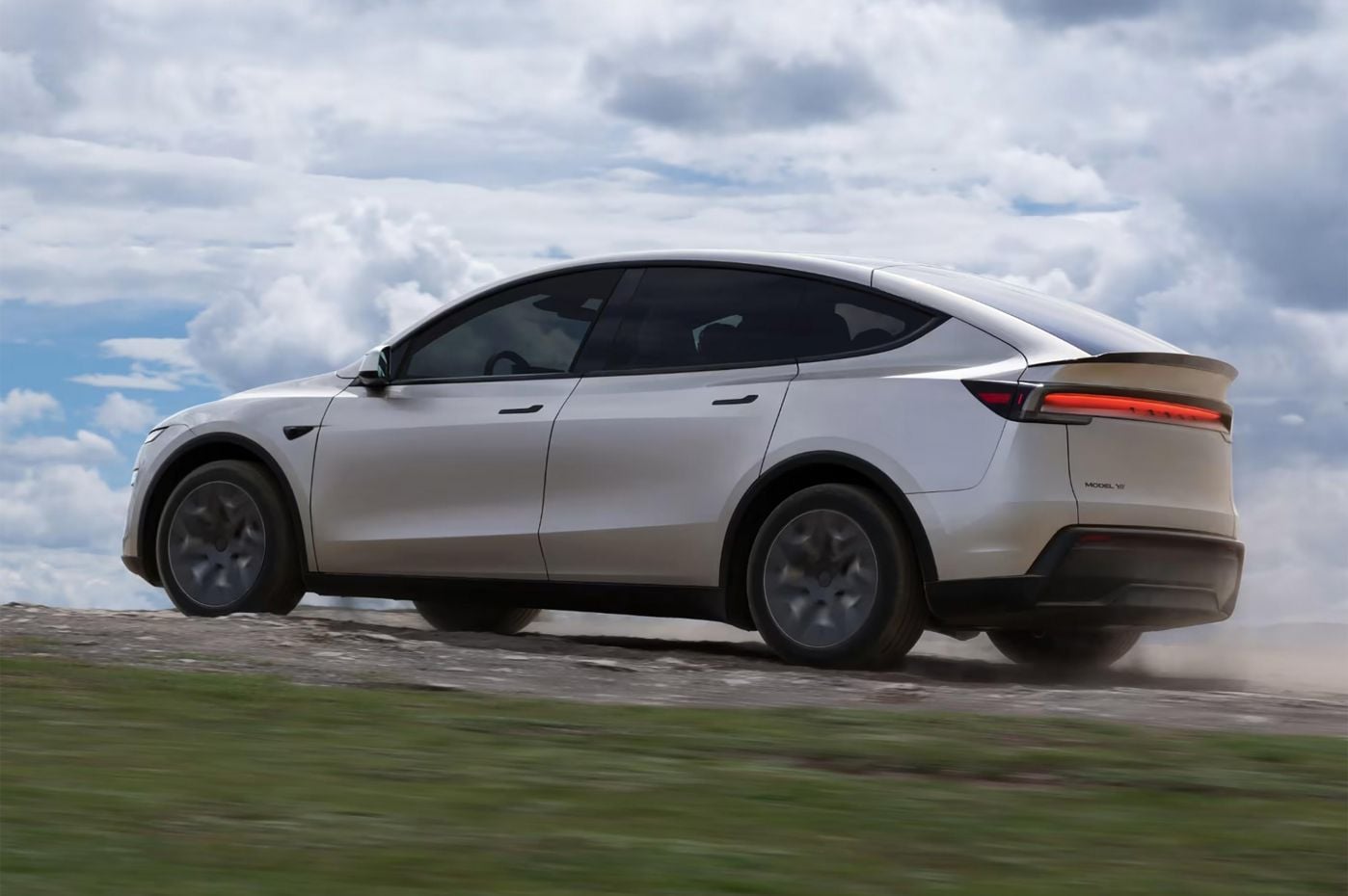 Tesla Model Y: Long-wheelbase model gains EU approval - report
