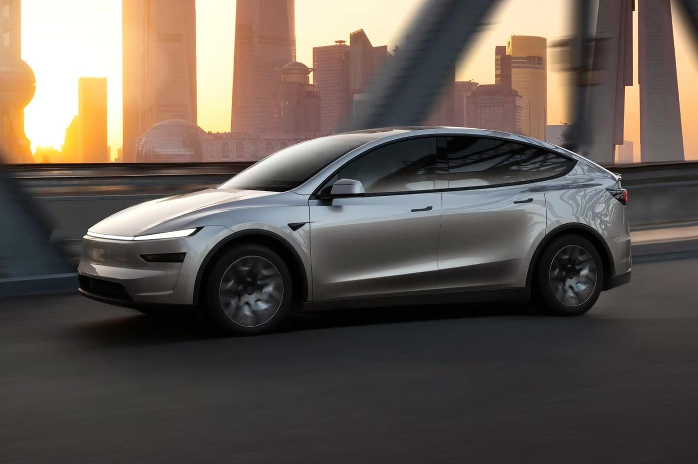 Top 10 mainstream mid-size electric family SUVs with the longest range