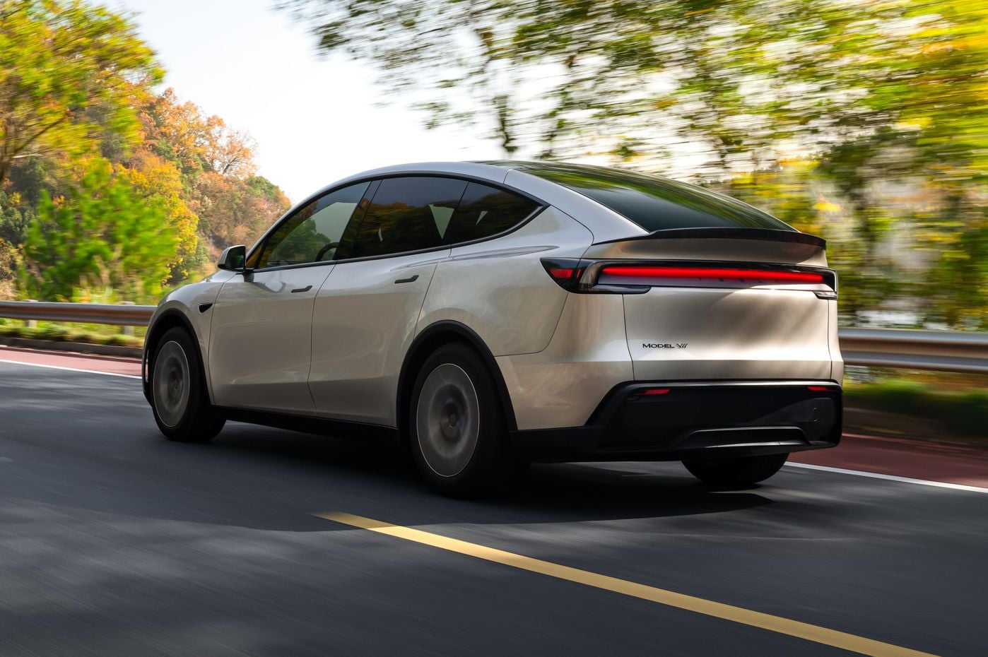 2026 Tesla Model Y L price and specs