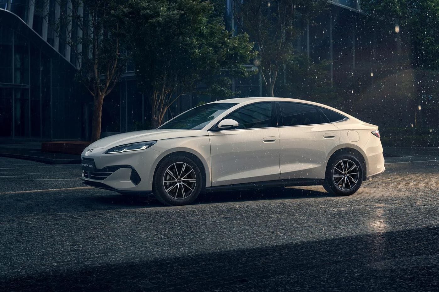 2026 BYD Seal 6 price and specs