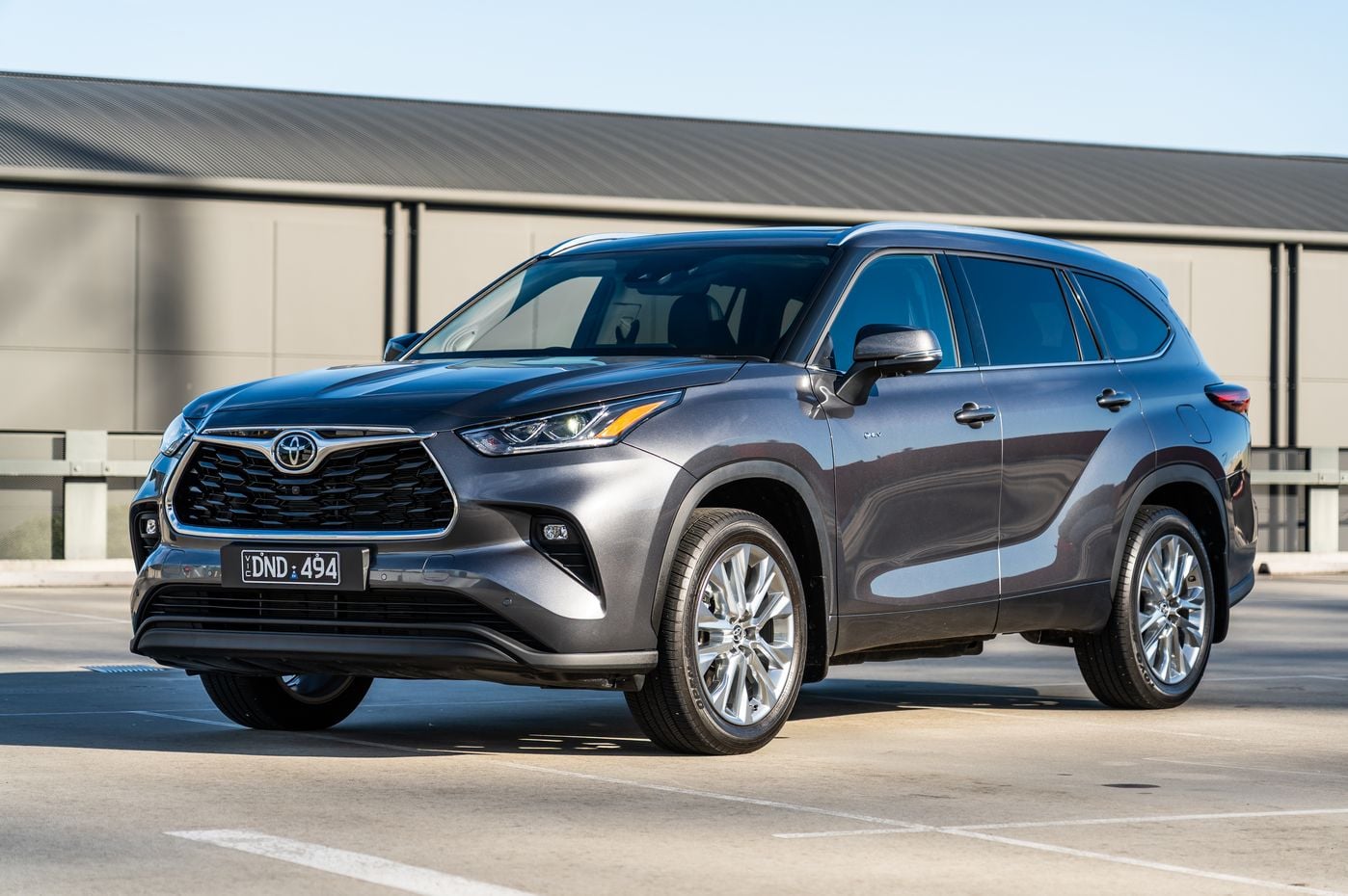 Toyota Kluger recall expanded to nearly 50,000 vehicles