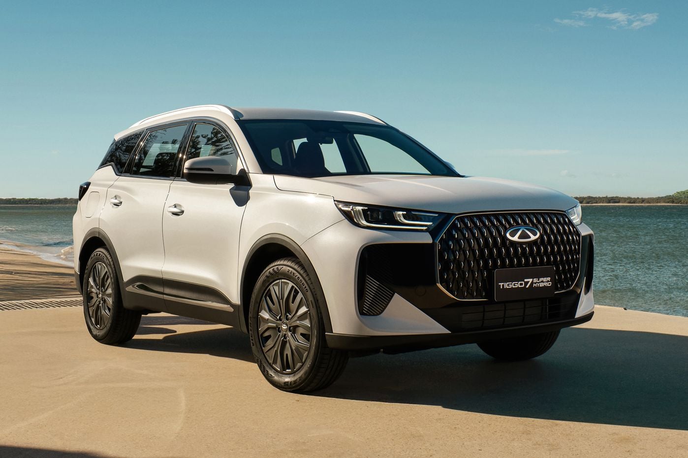 Top 10 mid-size PHEV family SUVs in 2026