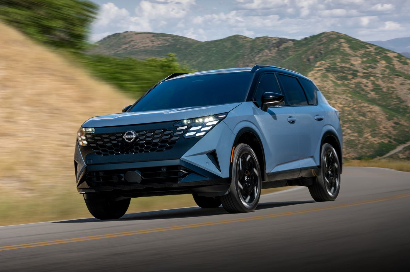 2028 Nissan X-Trail e-Power: Next-generation SUV previewed as Rogue Hybrid