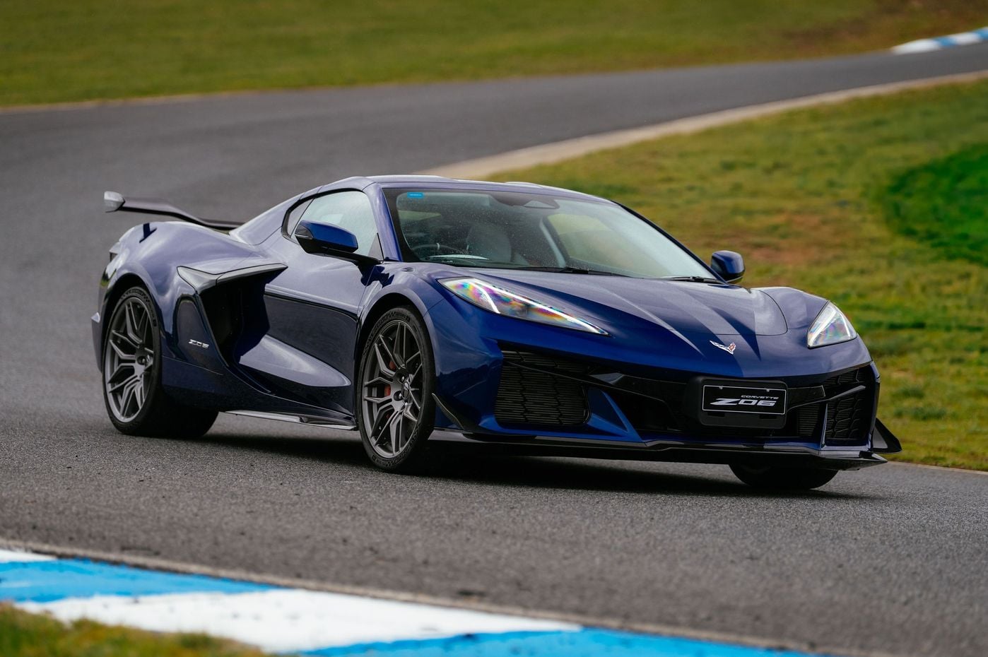 2027 Chevrolet Corvette Z06 supercar pricing announced, order books opened
