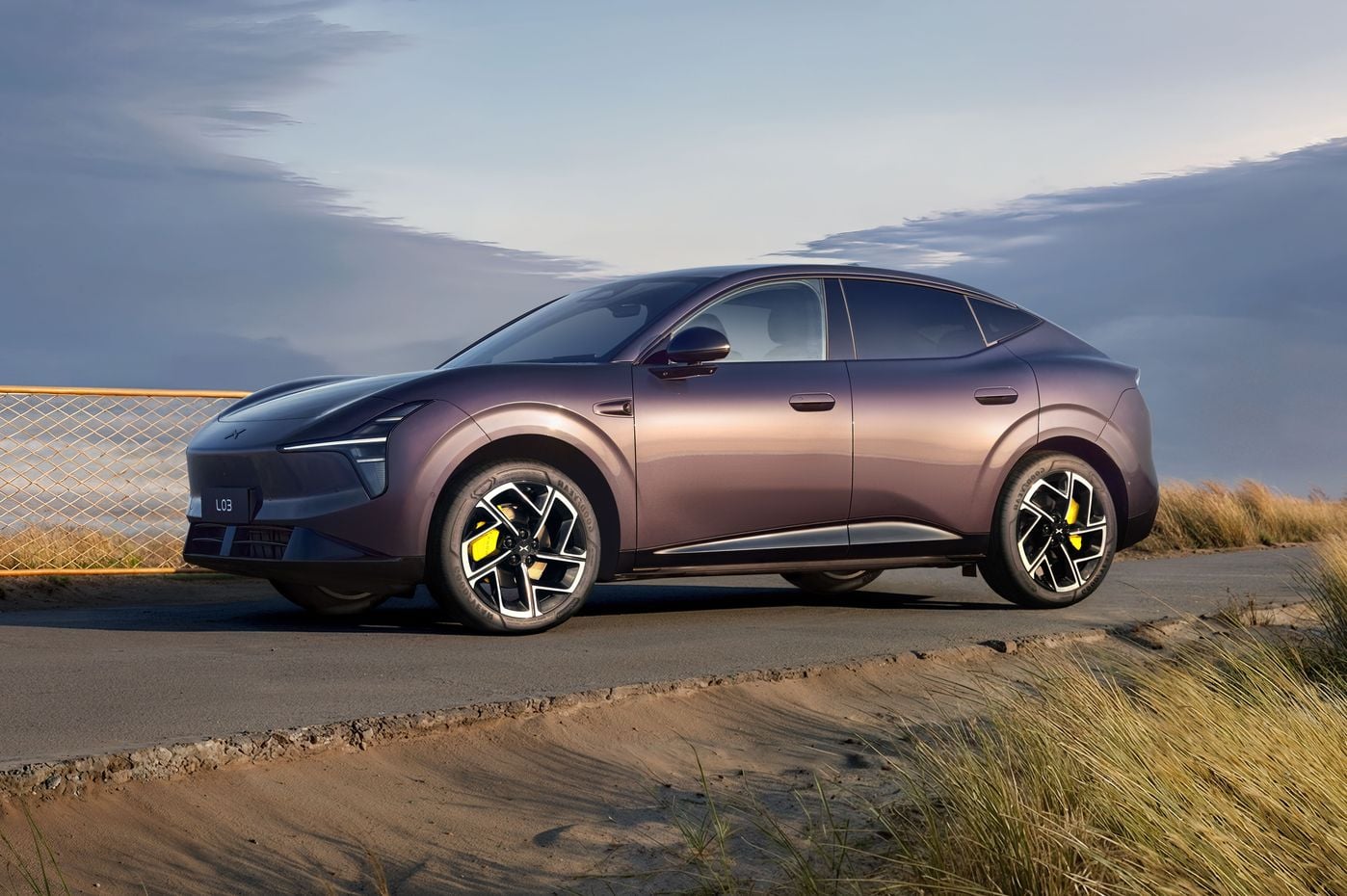 2027 Xpeng L03 mid-size SUV priced from under $42,000 with EV and EREV options