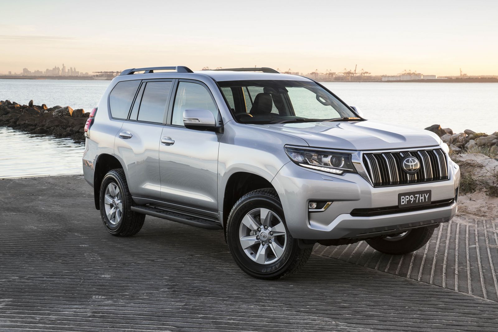 2020 Toyota LandCruiser Prado price and specs | CarExpert