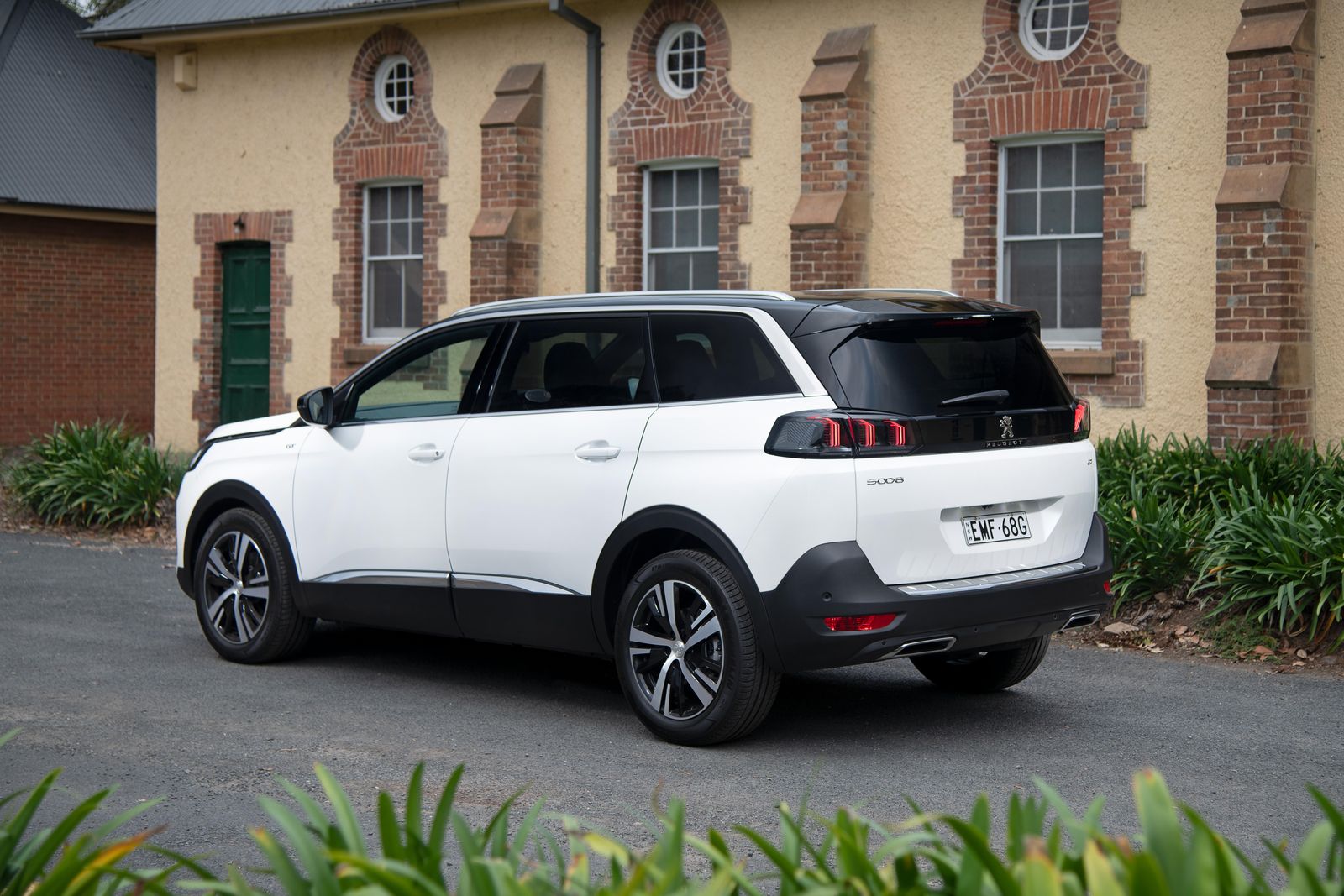 2021 Peugeot 5008