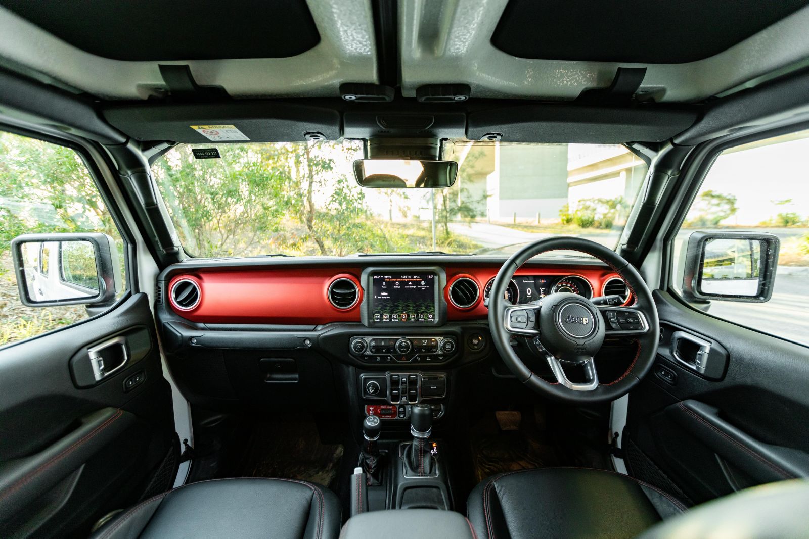 2023 Jeep Gladiator price and specs