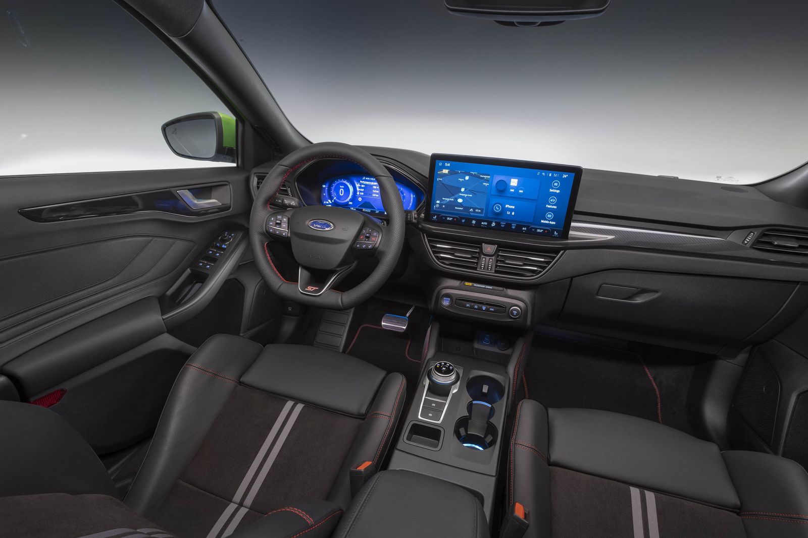 2022 Ford Focus ST could lose big touchscreen due to Ukraine invasion
