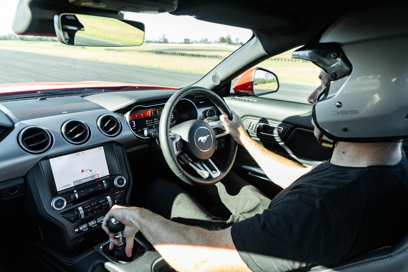 Ford Mustang Mach 1 v GT: Track comparison