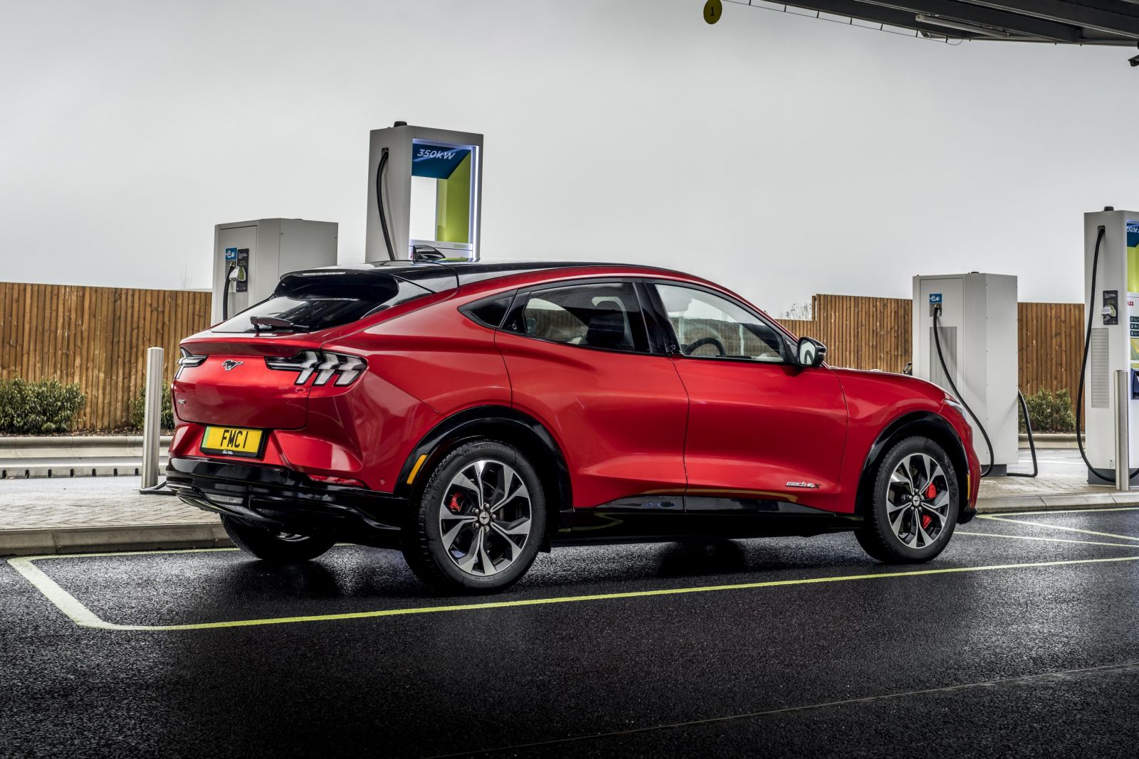 Australian researchers use sodium-sulphur in new battery tech