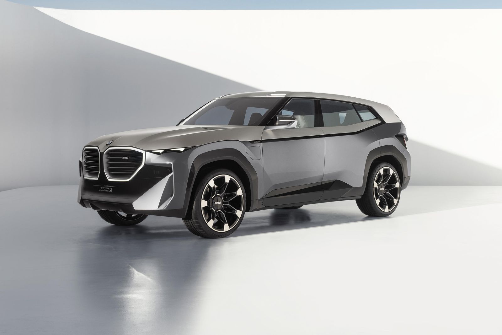2023 BMW XM confirmed for September 27 reveal