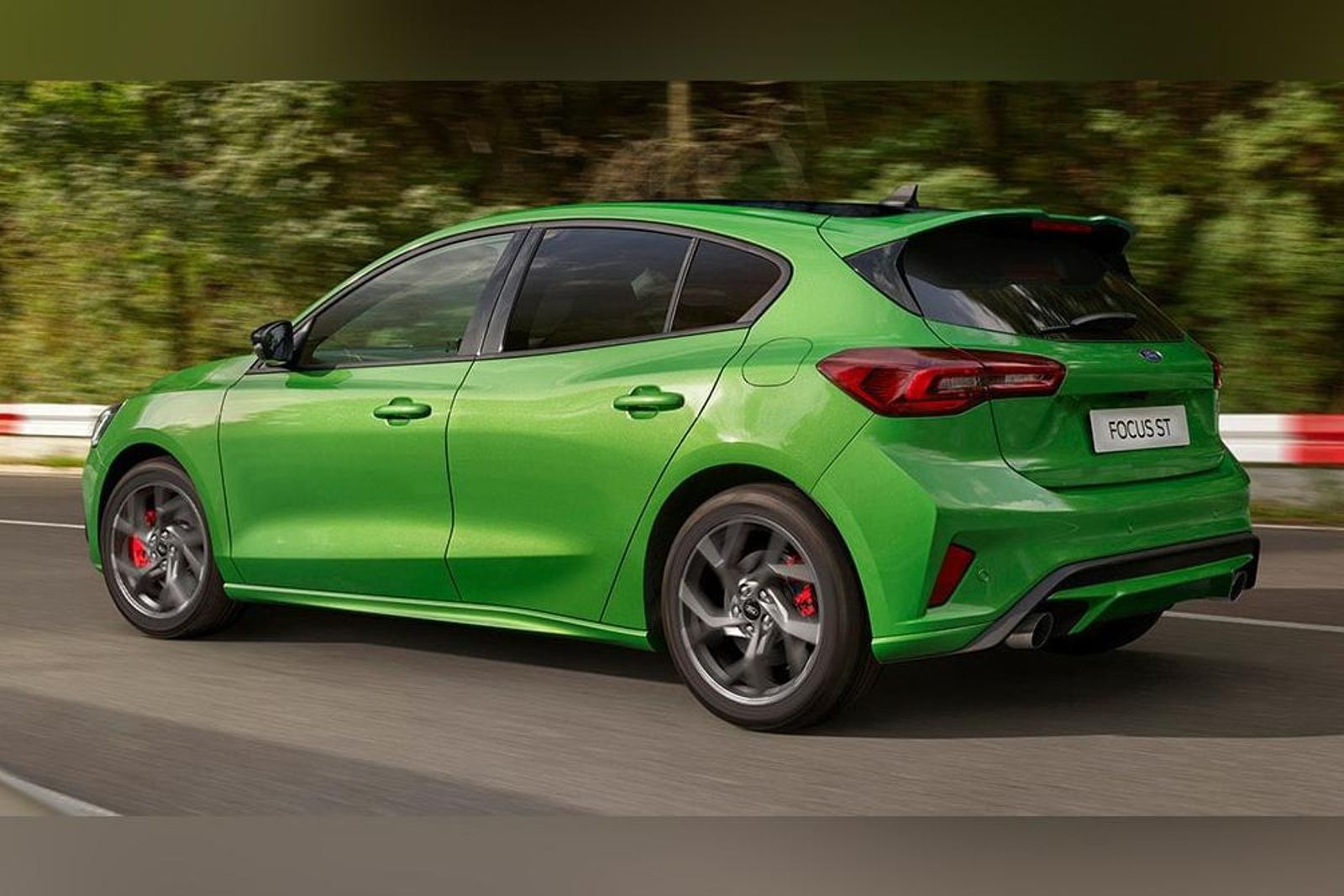 2022 Ford Focus ST could lose big touchscreen due to Ukraine invasion