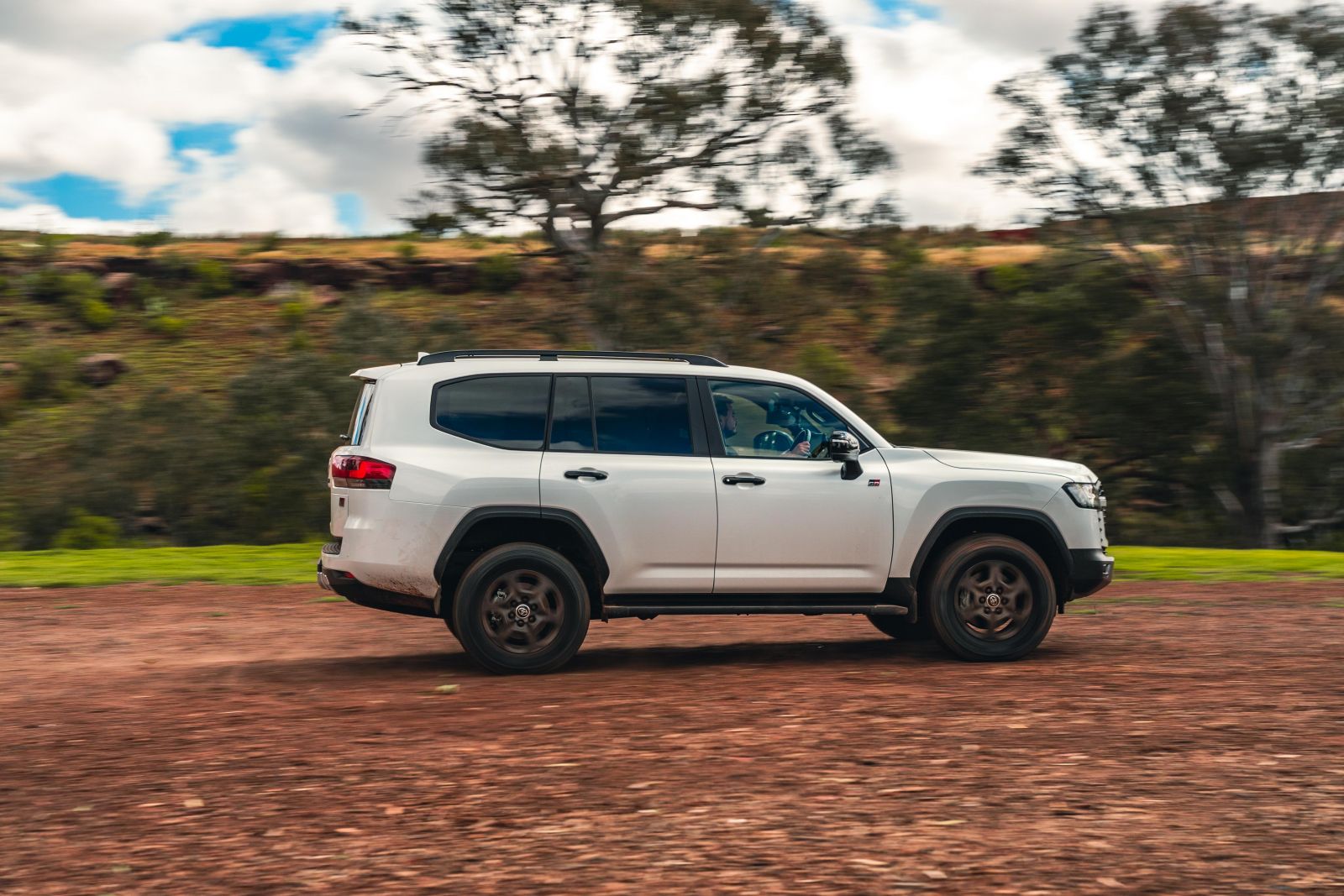 2024 Toyota LandCruiser 300 Sequence overview - Automobile-europe