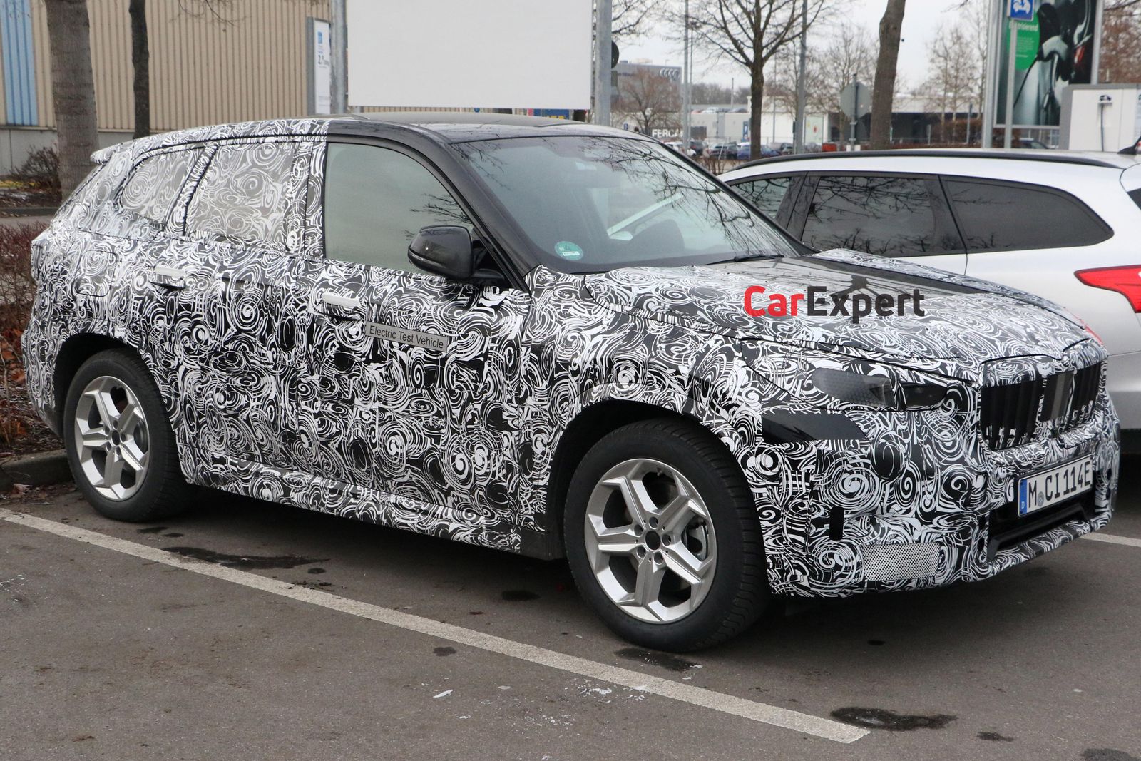 2023 BMW X1 teased again