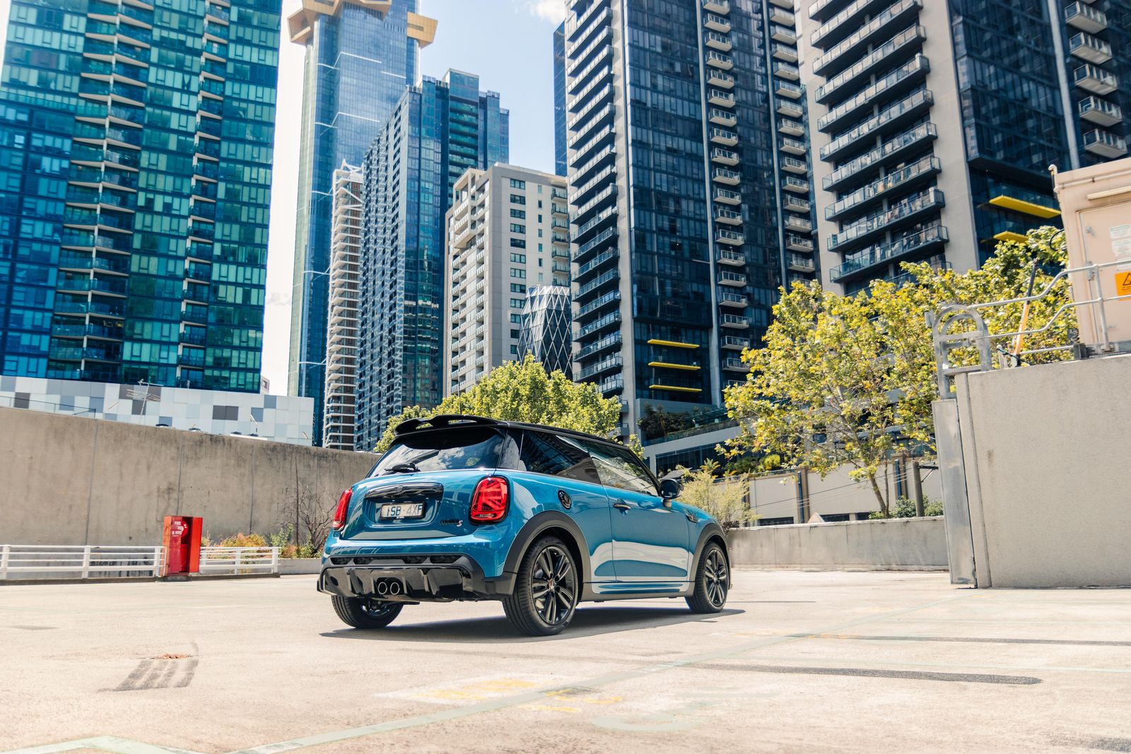 Mini pausing production of manual transmissions until 2023 | CarExpert