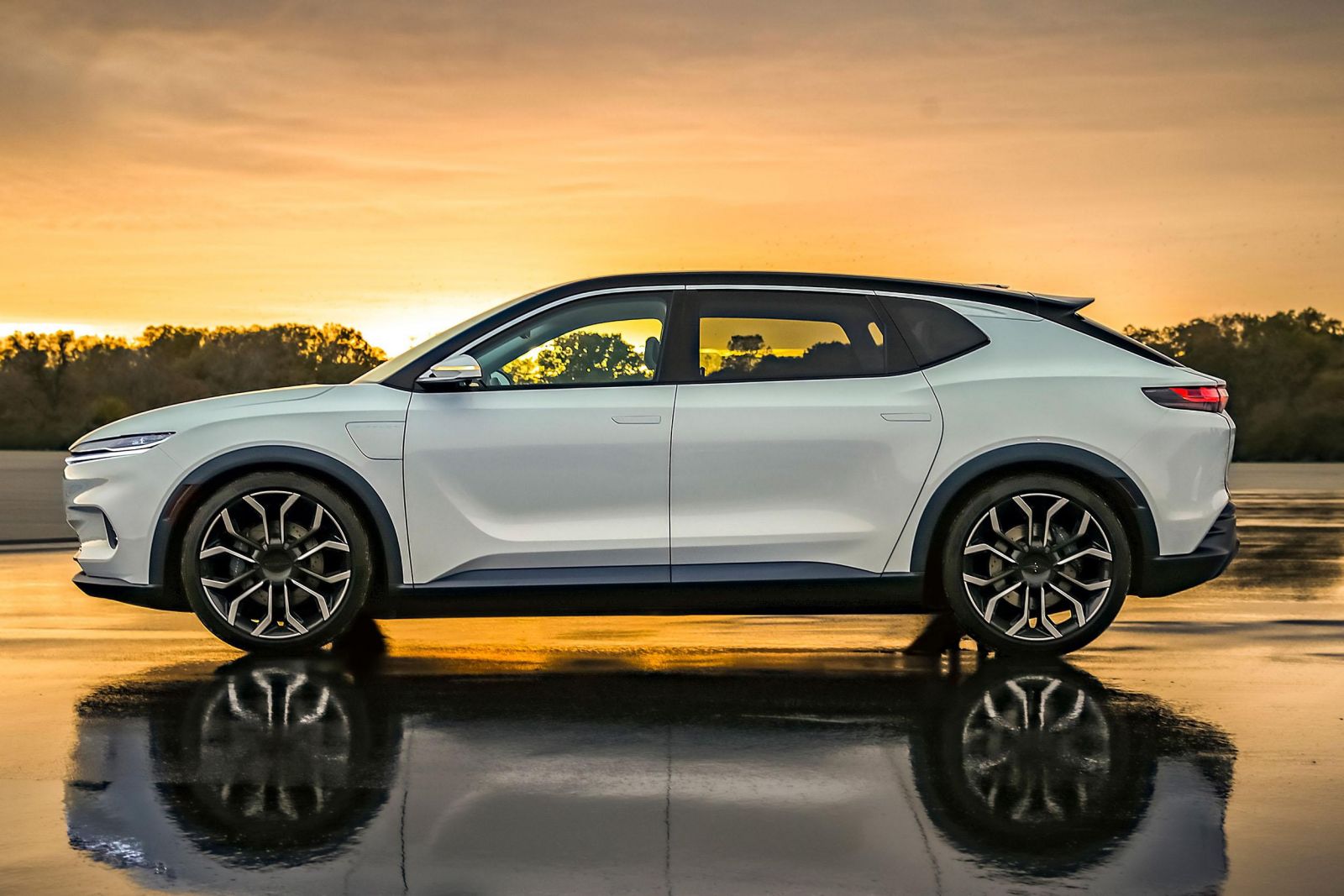 Chrysler going back to drawing board with electric SUV - report