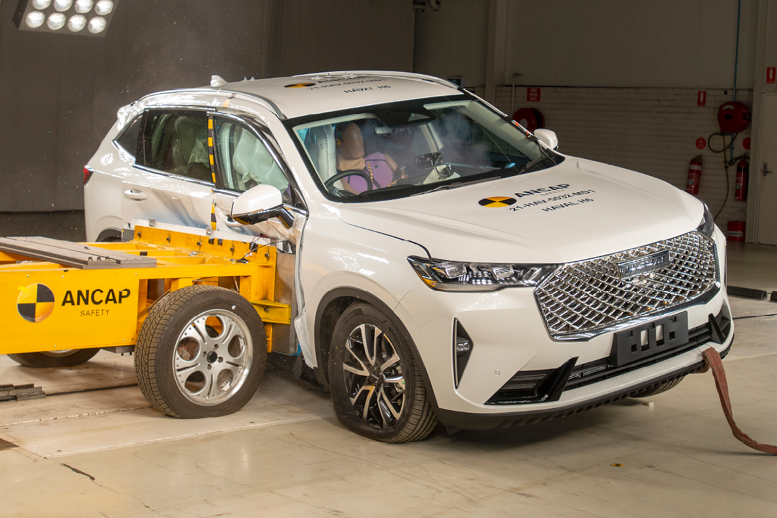 2022 Haval H6 Hybrid v Toyota RAV4 Hybrid comparison