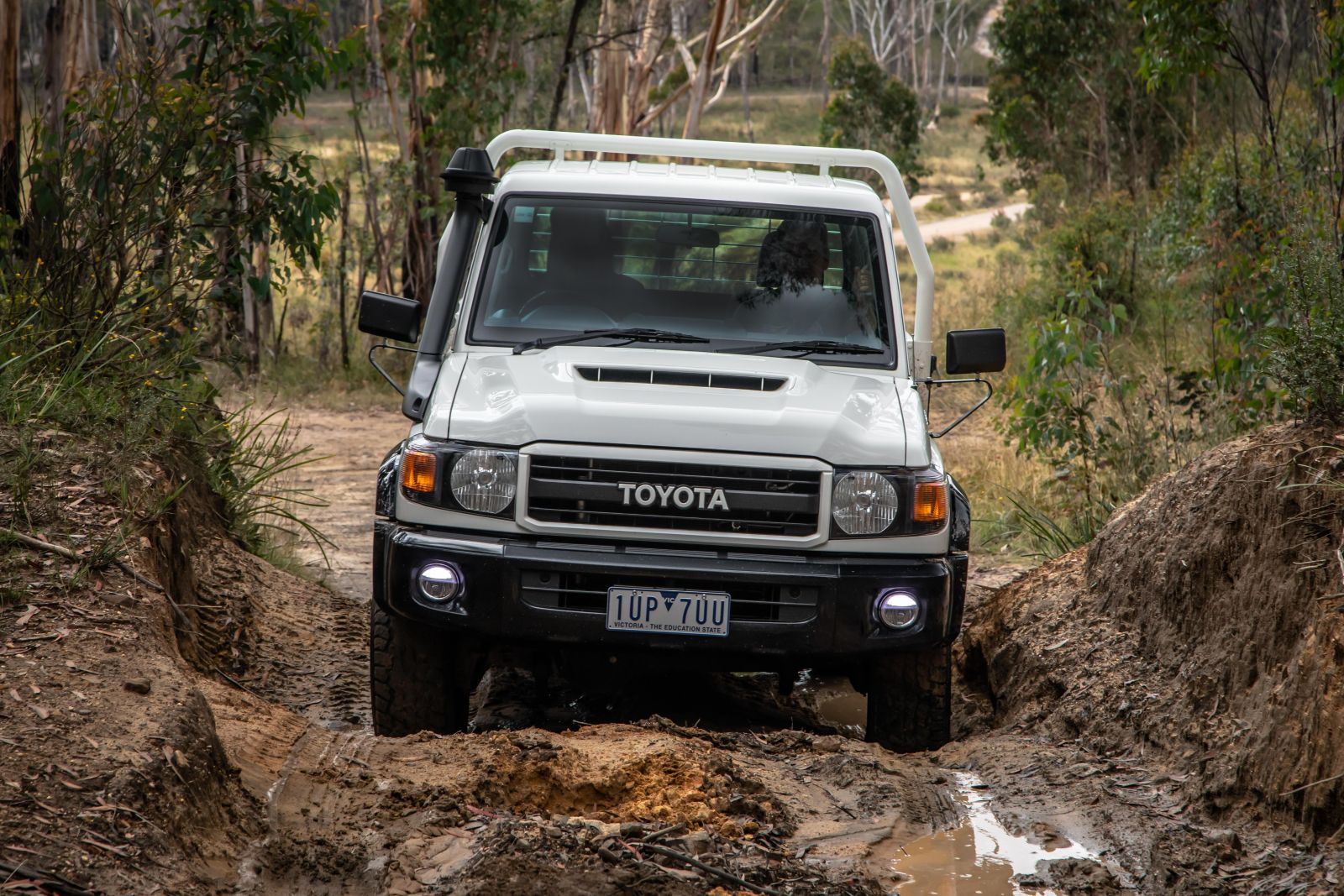 Toyota Land Cruiser 70 зеркало