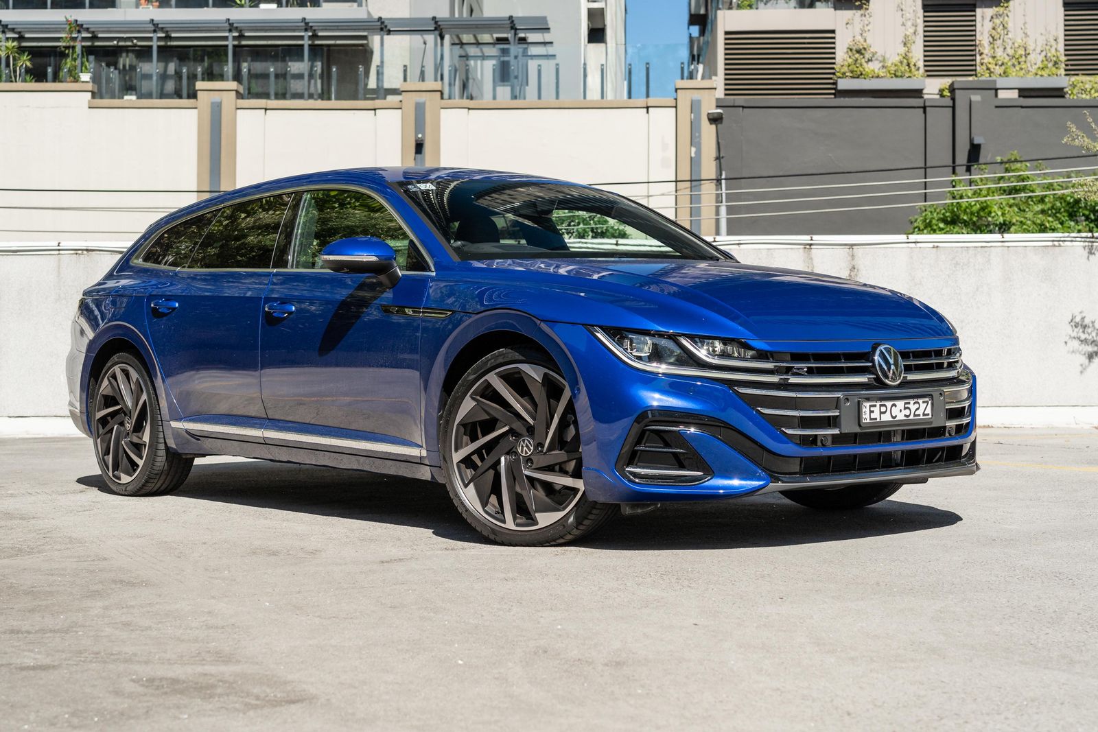 2022 Volkswagen Touareg and Arteon get free servicing