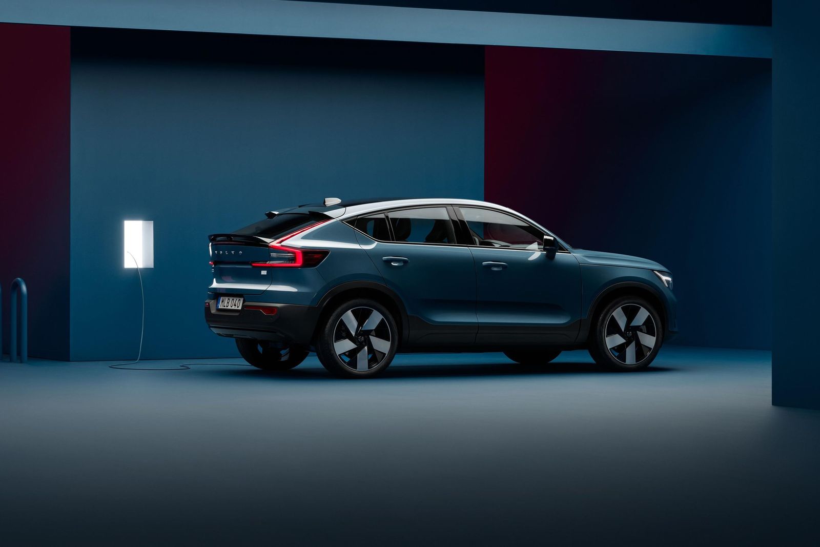 2023 Volvo C40 Recharge price and specs