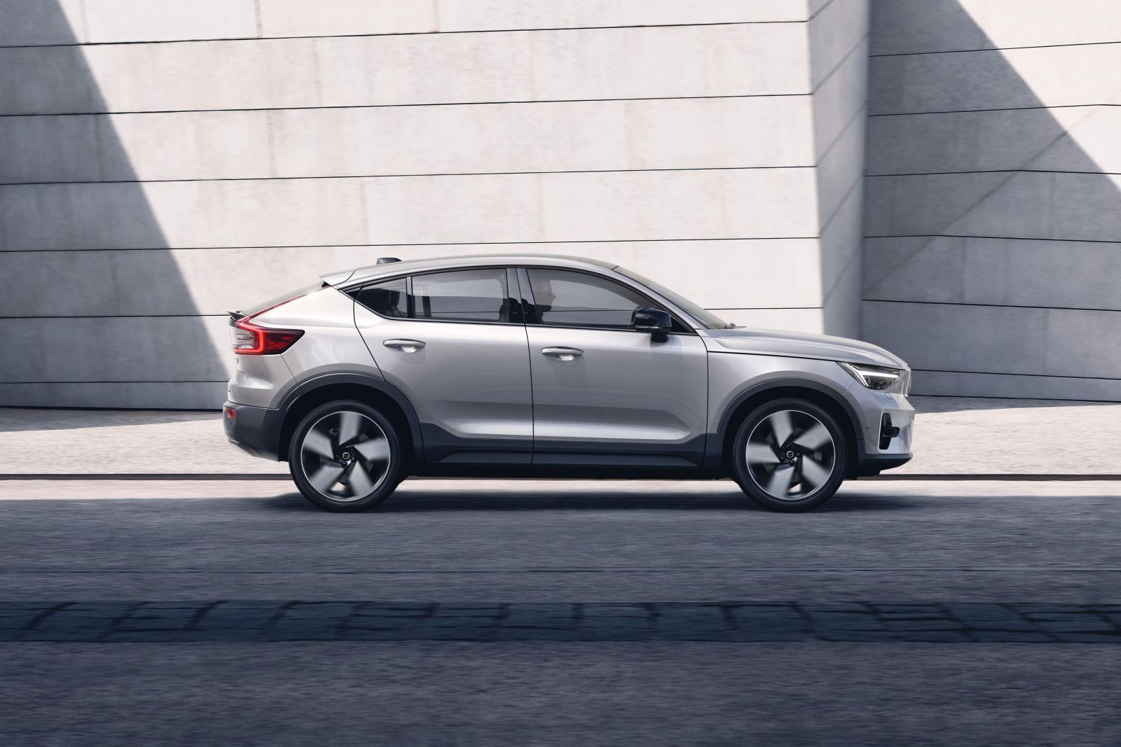 2023 Volvo C40 Recharge price and specs | CarExpert