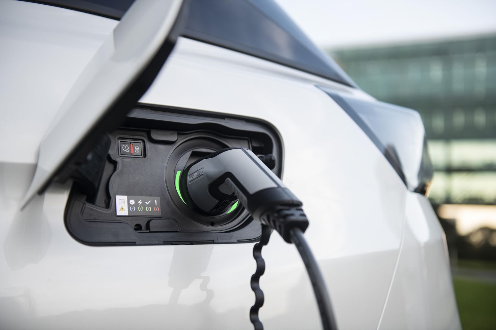 Australia's new car lobby accused of white-anting plans to cut CO2