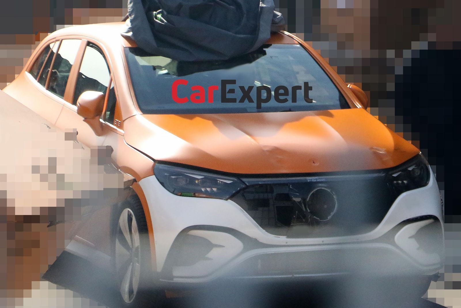 Mercedes-Benz EQE SUV interior revealed