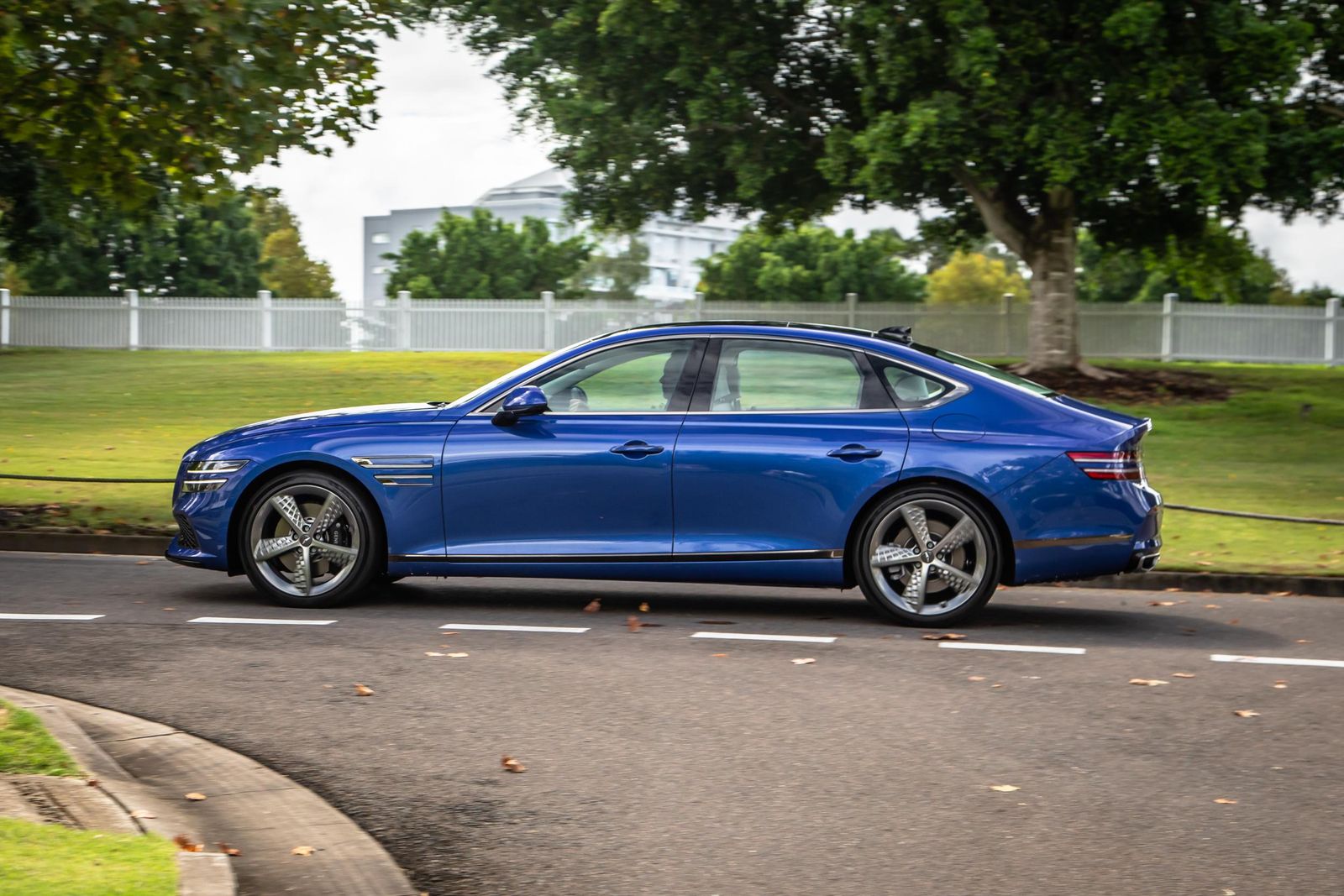 2022 Genesis G80
