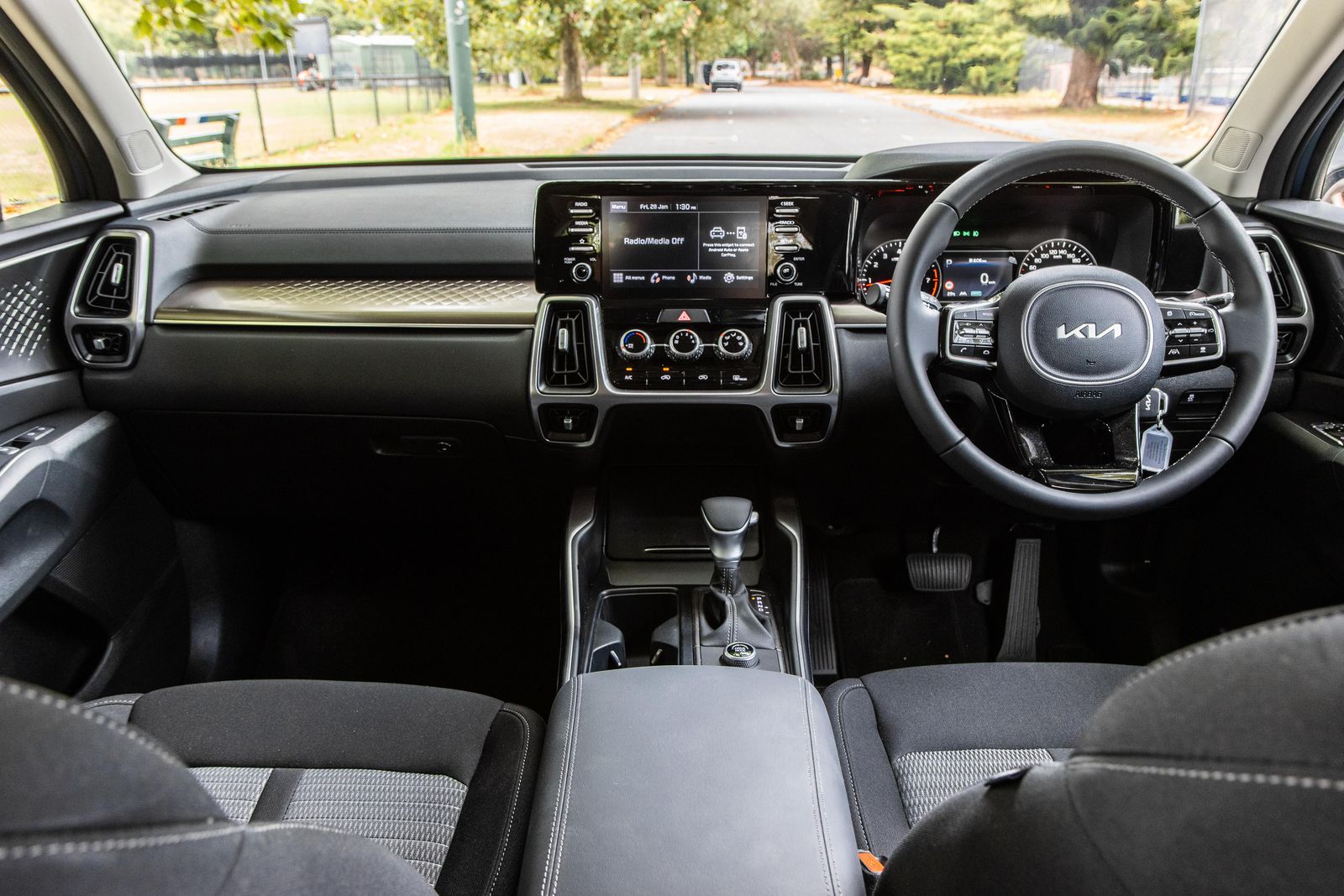 2022 Kia Sorento S V6 FWD