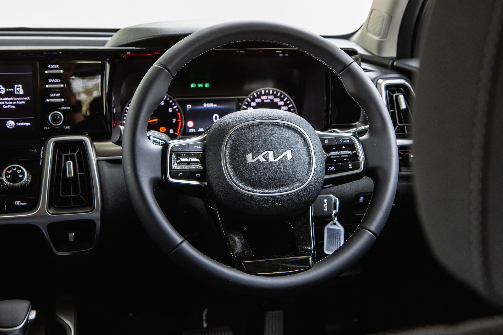 2022 Kia Sorento S V6 FWD