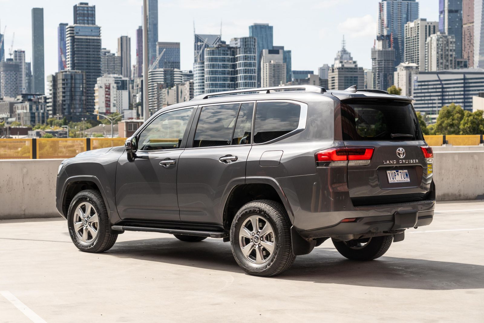 2024 Toyota LandCruiser 300 price and specs CarExpert