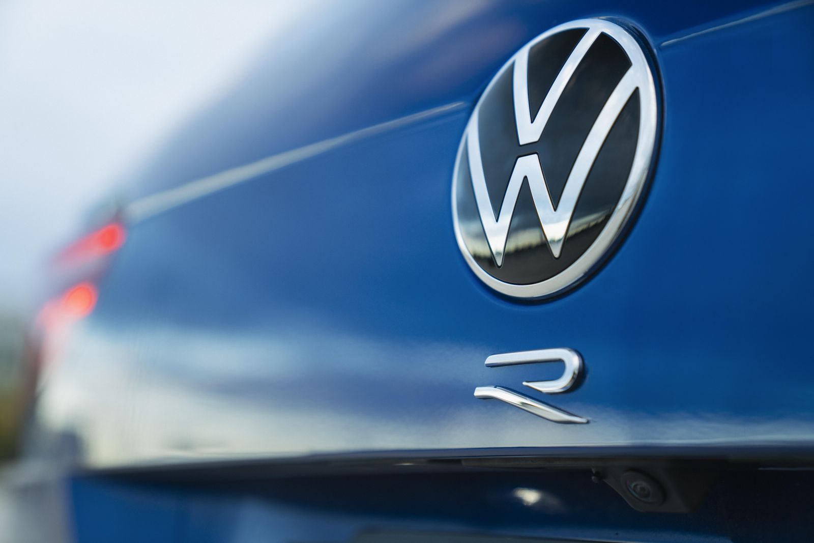 2022 Volkswagen Tiguan R