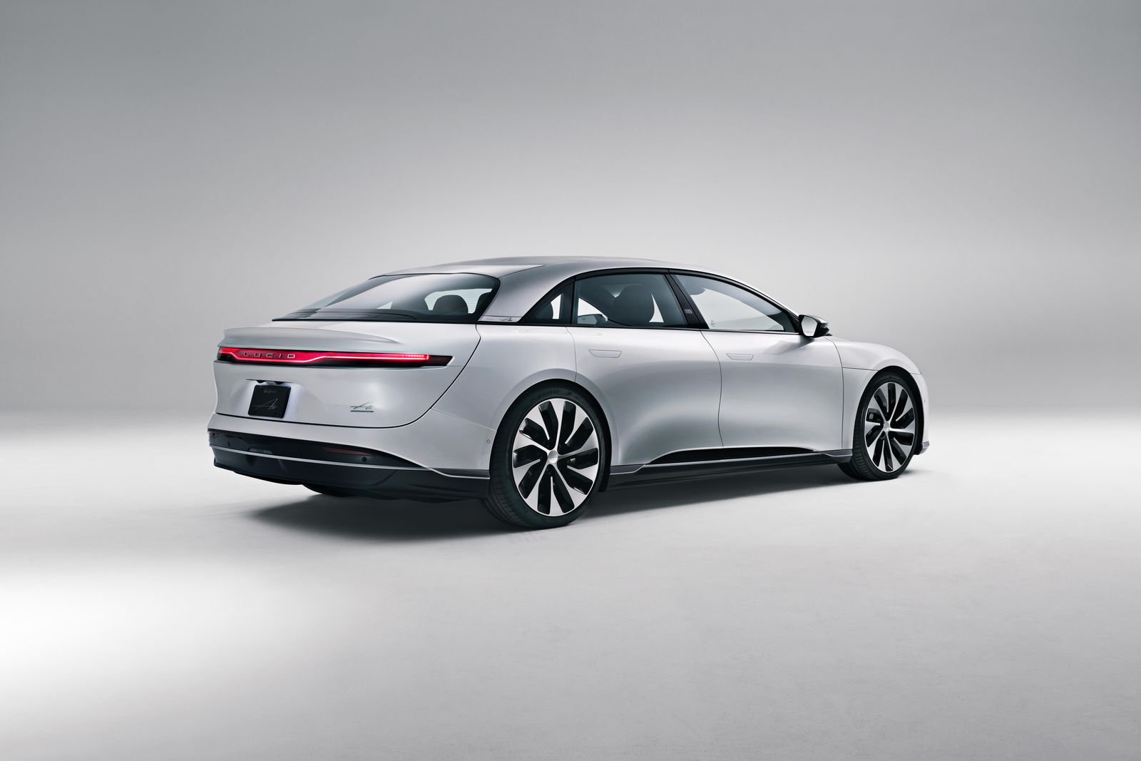 Lucid Air exports begin this year, right-hand drive planned - report