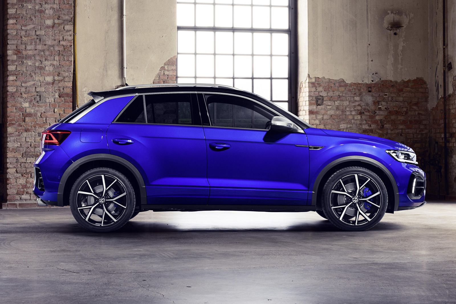 2022 Volkswagen T-Roc R price and specs | CarExpert