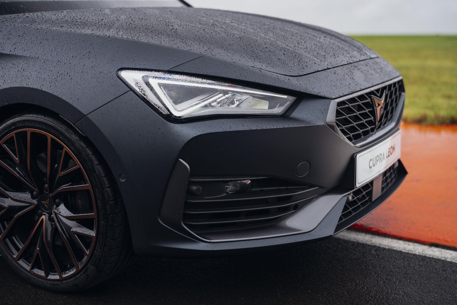 2022 Cupra Leon VZx Review