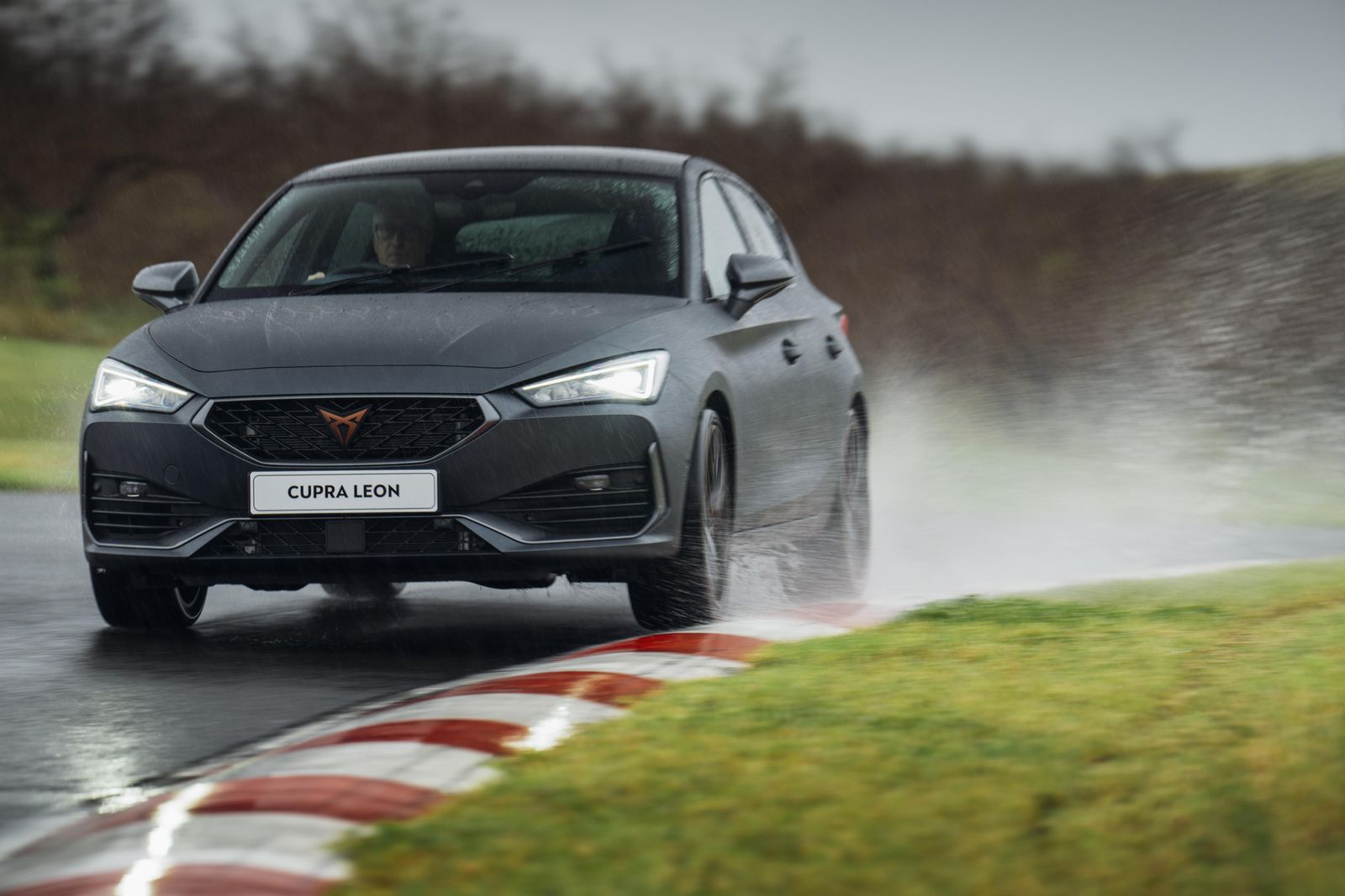 2022 Cupra Leon VZx Review